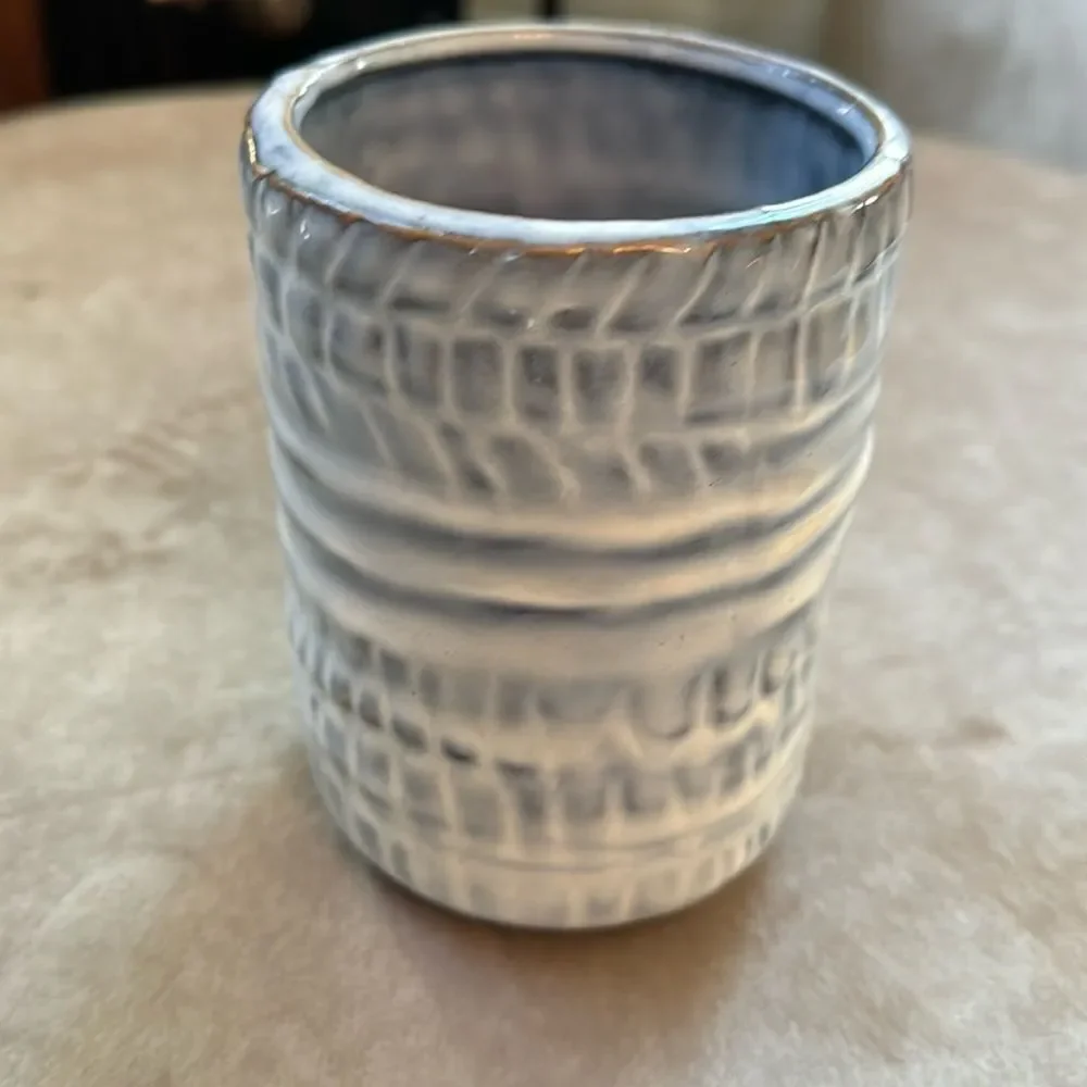 47th & Main Coastal Artisan Blue Pottery Vase / Pencil Holder